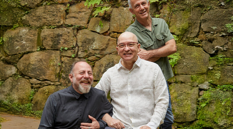 Noites de Verão no Morro da Urca encerra com Os Paralamas do Sucesso